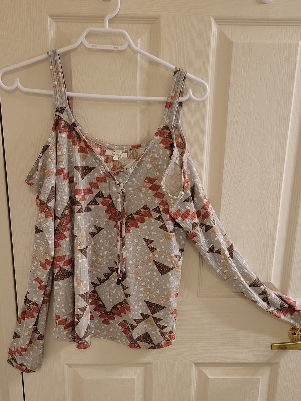 Maurices Cold-Shoulder Geo Print Long Sleeve Top - Gray with Rust and Brown